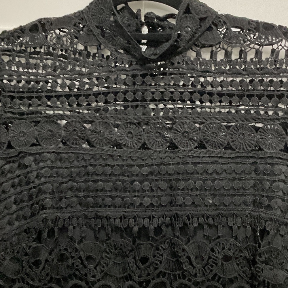 YOINS Black Crochet goth long sleeve dress